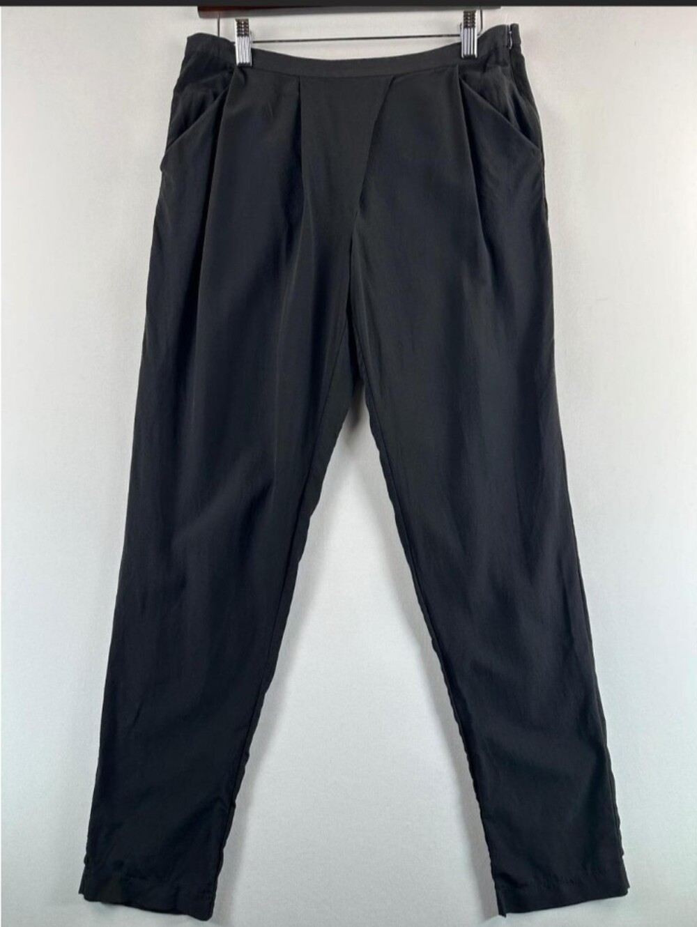 Garnet Hill Black 100% Silk Pleated Front Straight Leg Pants Size 6